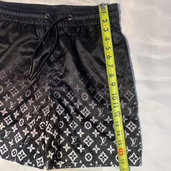 Louis Vuitton Black  & White Monogram Print Swimming Trunks Small Shorts - Picture 4 of 5